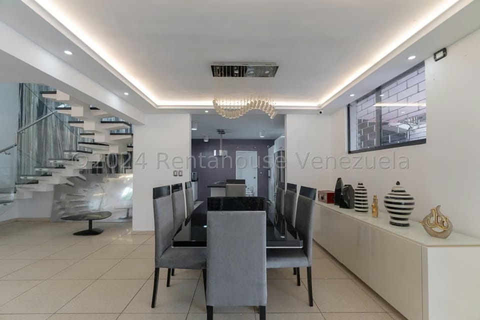 Casa (Duplex) en Venta en Colinas de Bello Monte, Distrito Metropolitano - 52