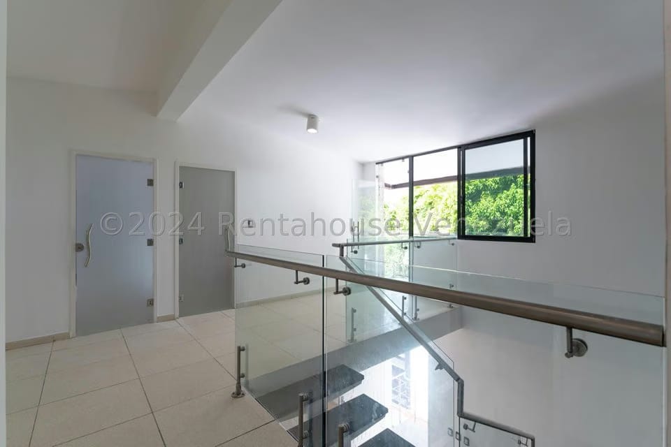 Casa (Duplex) en Venta en Colinas de Bello Monte, Distrito Metropolitano - 54