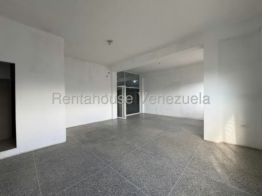 Comercial (Local Comercial) en Alquiler en Parroquia Juan de Villegas, Lara - 6