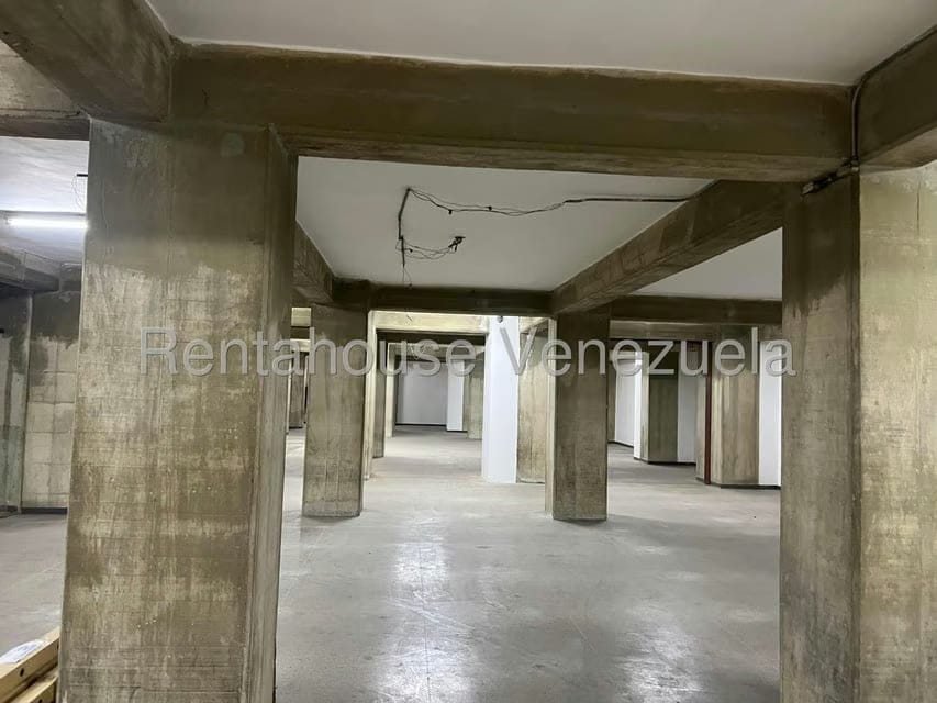 Comercial (Local Comercial) en Alquiler en Parroquia La Candelaria, Distrito Metropolitano - 17