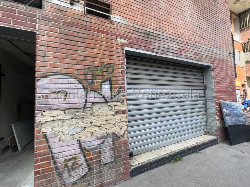 Comercial (Local Comercial) en Alquiler en Catia, Distrito Metropolitano - 16
