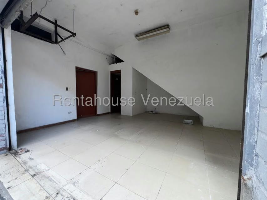 Comercial (Local Comercial) en Alquiler en Catia, Distrito Metropolitano - 4