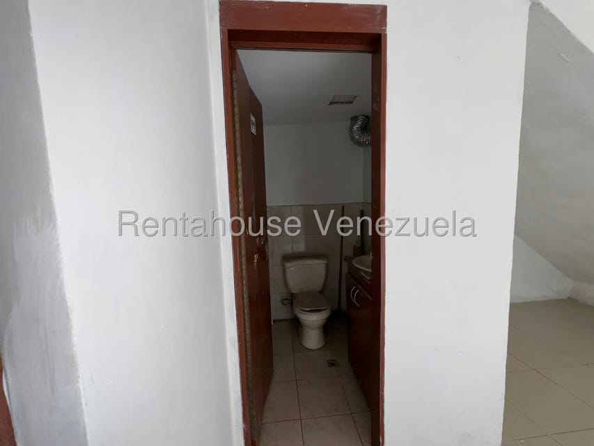 Comercial (Local Comercial) en Alquiler en Catia, Distrito Metropolitano - 8