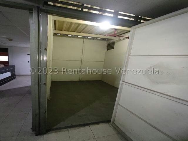 Comercial (Industrial) en Venta en Cementerio, Distrito Metropolitano - 16