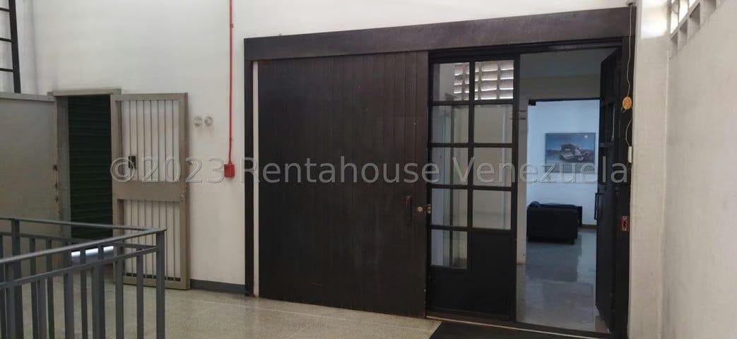 LOCAL COMERCIAL EN VENTA – YENNIEF ROJAS - 2