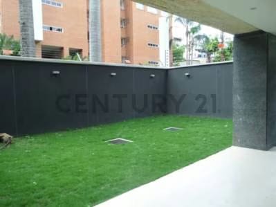 Excelente dúplex a estrenar pisos de mármol edificio con hermosas áreas - 3