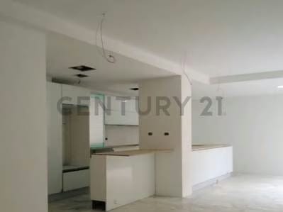 Excelente dúplex a estrenar pisos de mármol edificio con hermosas áreas - 6