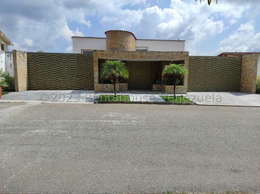 Casa (Multipes Niveles) en Venta en Los Guayabitos, Distrito Metropolitano