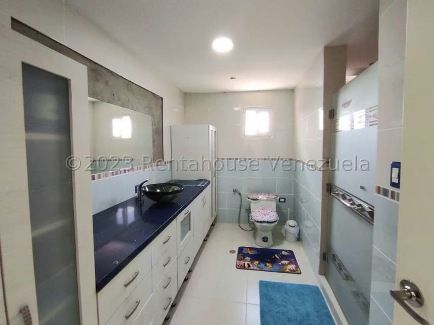 Casa (Multipes Niveles) en Venta en Los Guayabitos, Distrito Metropolitano - 16