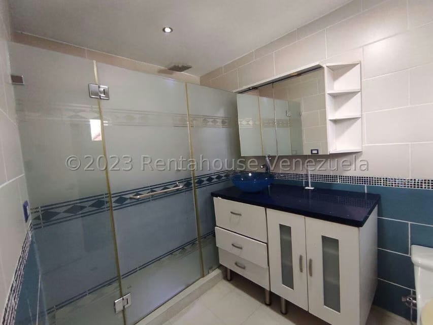 Casa (Multipes Niveles) en Venta en Los Guayabitos, Distrito Metropolitano - 23