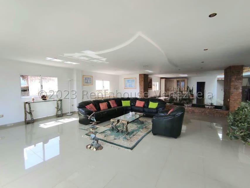 Casa (Multipes Niveles) en Venta en Los Guayabitos, Distrito Metropolitano - 4