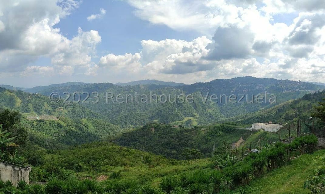 Casa (Multipes Niveles) en Venta en Los Guayabitos, Distrito Metropolitano - 7