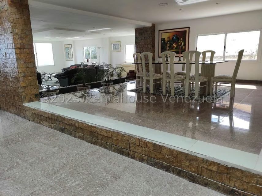 Casa (Multipes Niveles) en Venta en Los Guayabitos, Distrito Metropolitano - 9