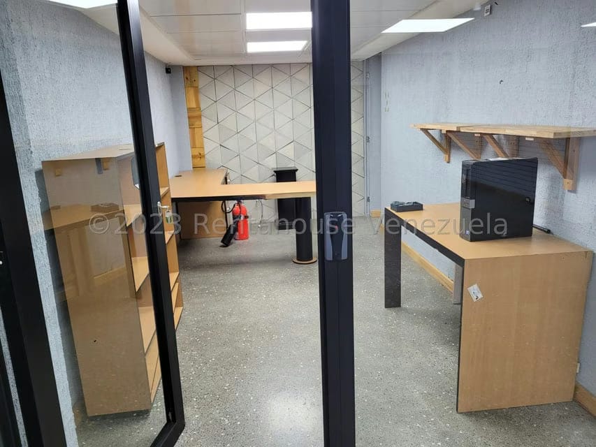 Comercial (Oficina) en Alquiler en La Yaguara, Distrito Metropolitano - 22