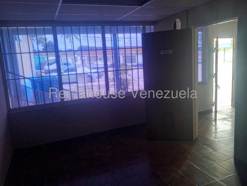 Comercial (Local Comercial) en Alquiler en Los Rastrojos, Lara - 12