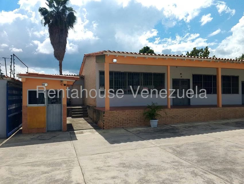 Comercial (Local Comercial) en Alquiler en Los Rastrojos, Lara - 13