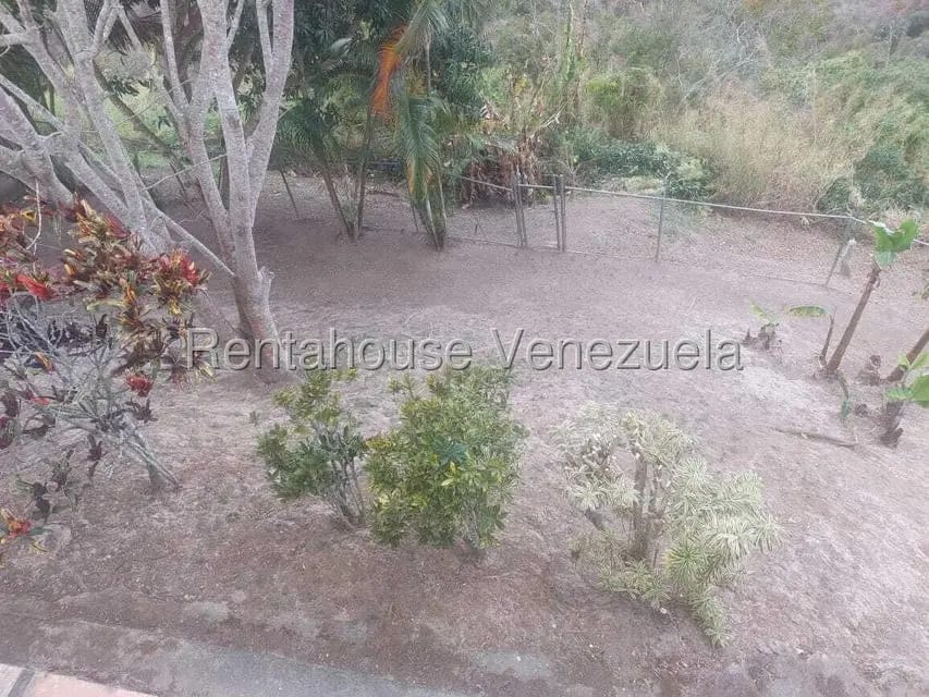 Casa (1 Nivel) en Venta en Parque Caiza, Distrito Metropolitano - 11