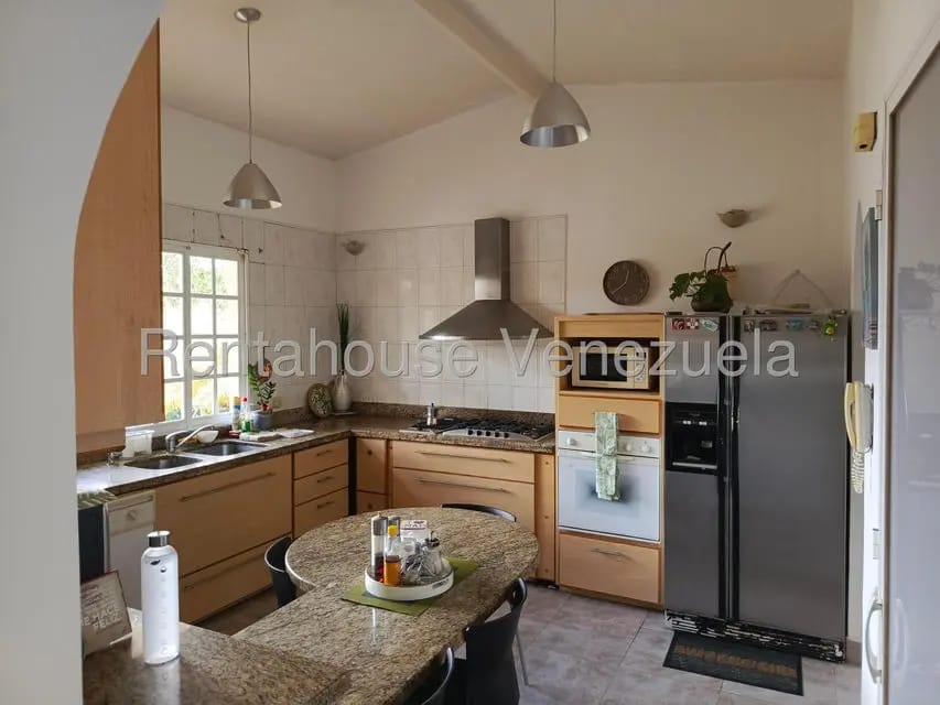 Casa (1 Nivel) en Venta en Parque Caiza, Distrito Metropolitano - 5