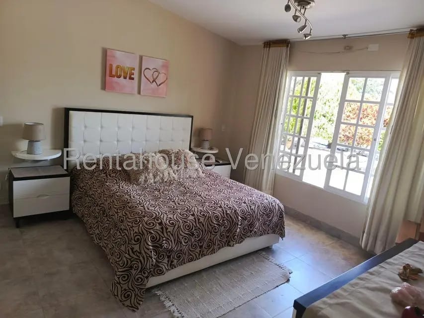 Casa (1 Nivel) en Venta en Parque Caiza, Distrito Metropolitano - 6