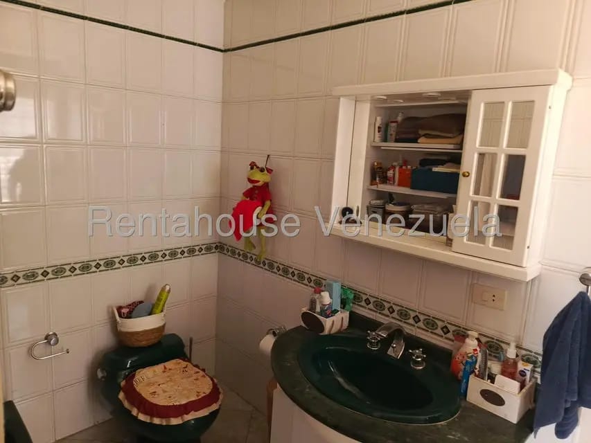 Casa (1 Nivel) en Venta en Parque Caiza, Distrito Metropolitano - 8