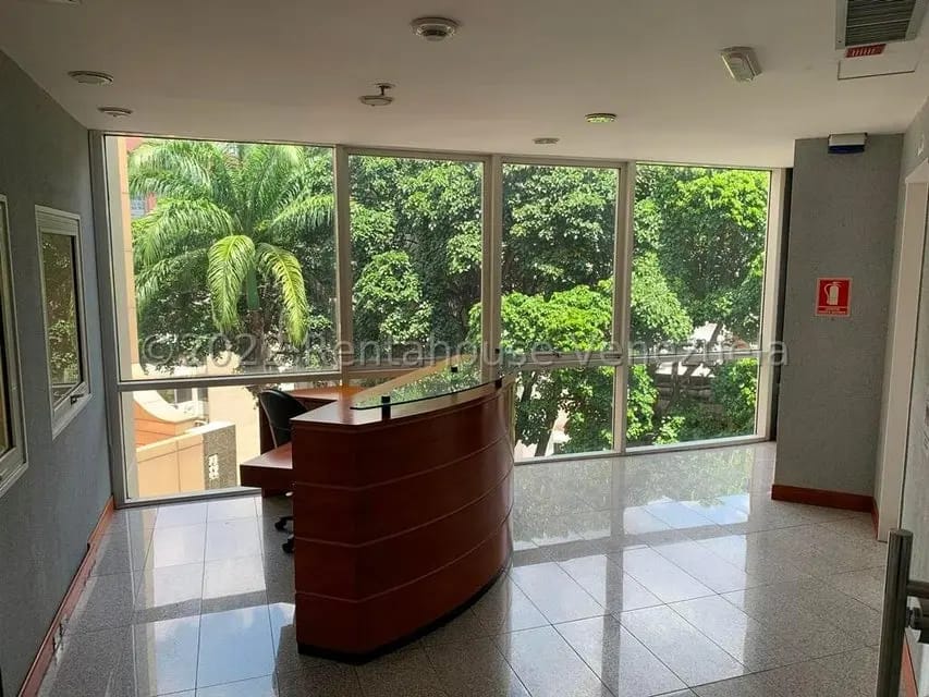 Comercial (Edificio) en Venta en Las Mercedes, Distrito Metropolitano - 2