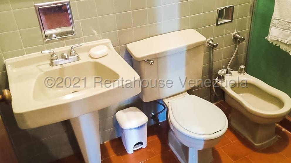 Casa (Multipes Niveles) en Venta en Los Castores, Miranda - 24