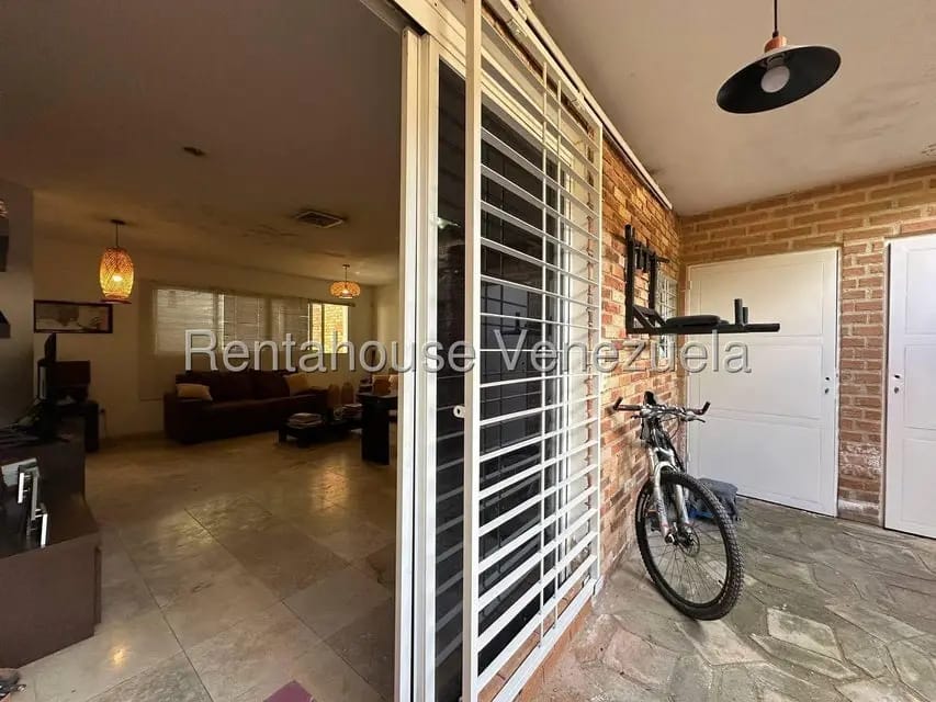 Townhouse (Duplex) en Venta en Las Delicias, Aragua - 22