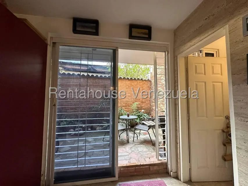 Townhouse (Duplex) en Venta en Las Delicias, Aragua - 23