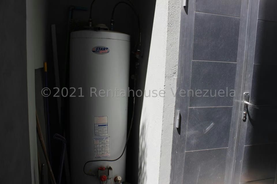 Casa (Multipes Niveles) en Venta en La Pedregosa, Merida - 44
