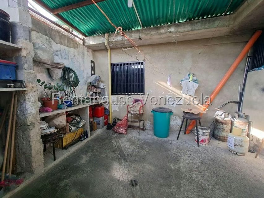 Casa (1 Nivel) en Venta en Zona Oeste, Lara - 30