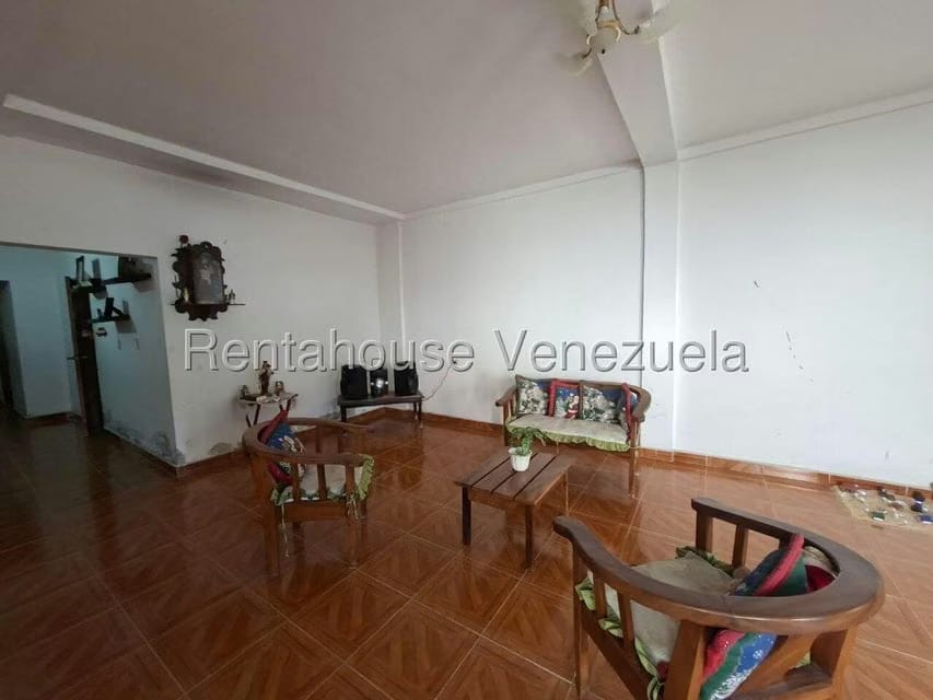 Casa (1 Nivel) en Venta en Zona Oeste, Lara - 4