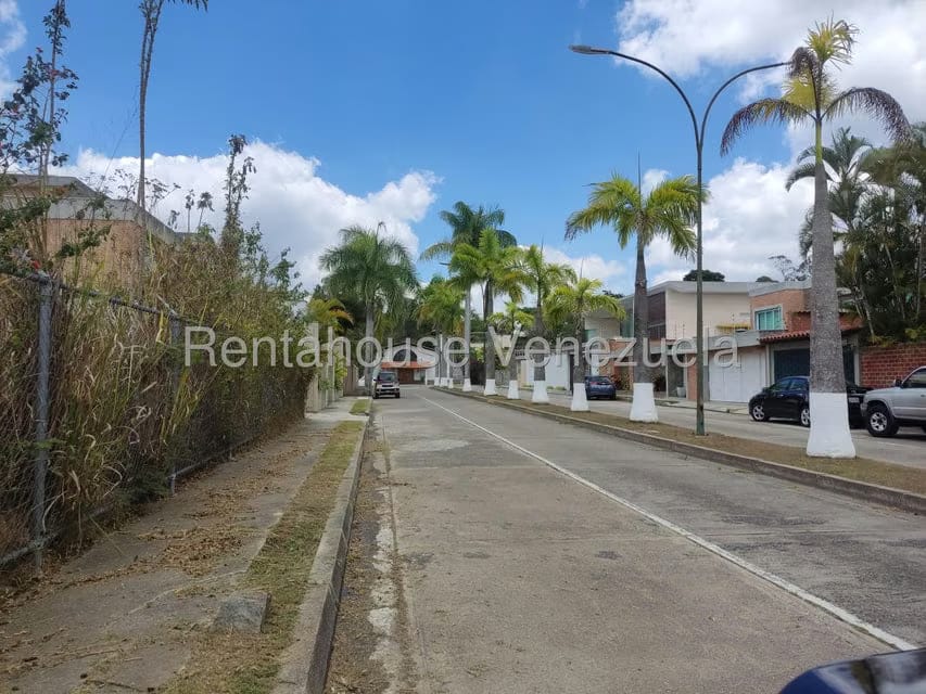 Terreno (Residencial) en Venta en Lomas de La Lagunita, Distrito Metropolitano - 11