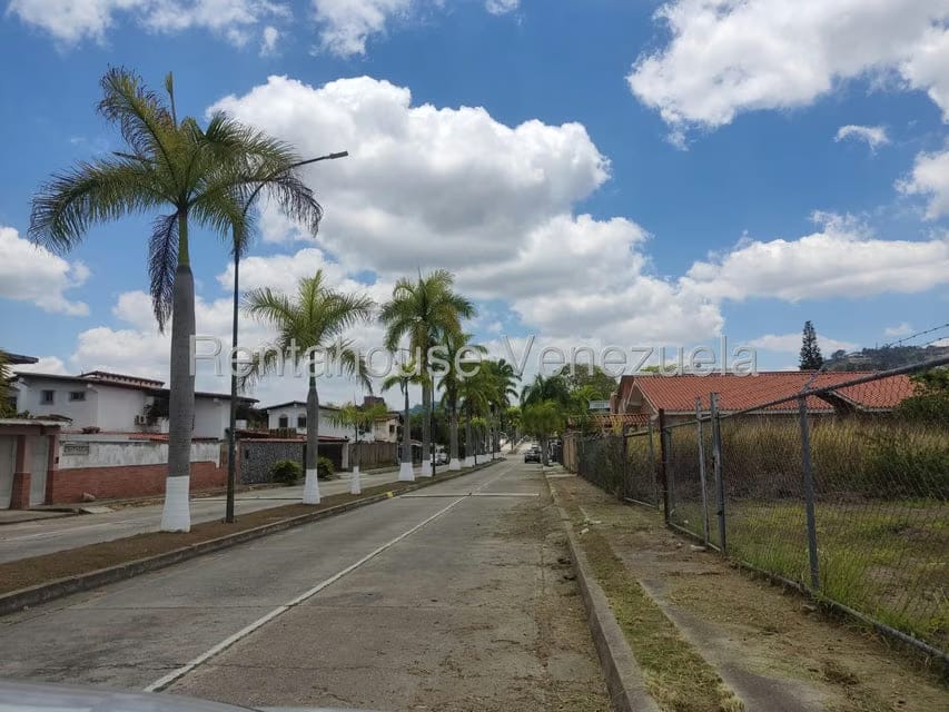Terreno (Residencial) en Venta en Lomas de La Lagunita, Distrito Metropolitano - 10