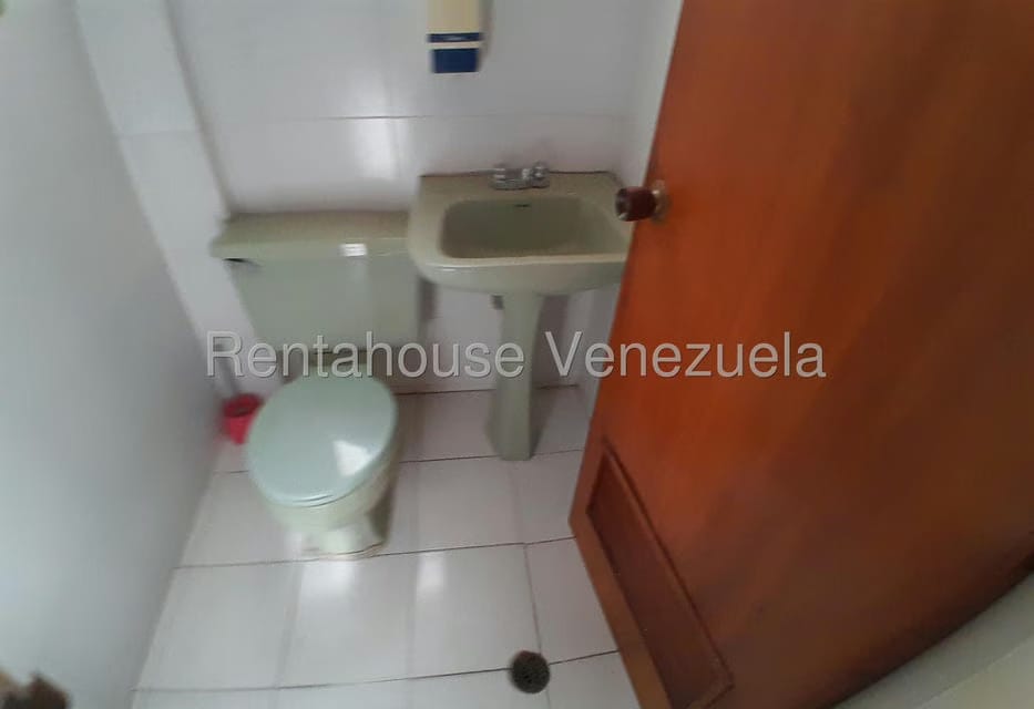 Comercial (Edificio) en Alquiler en Las Mercedes, Zulia - 21