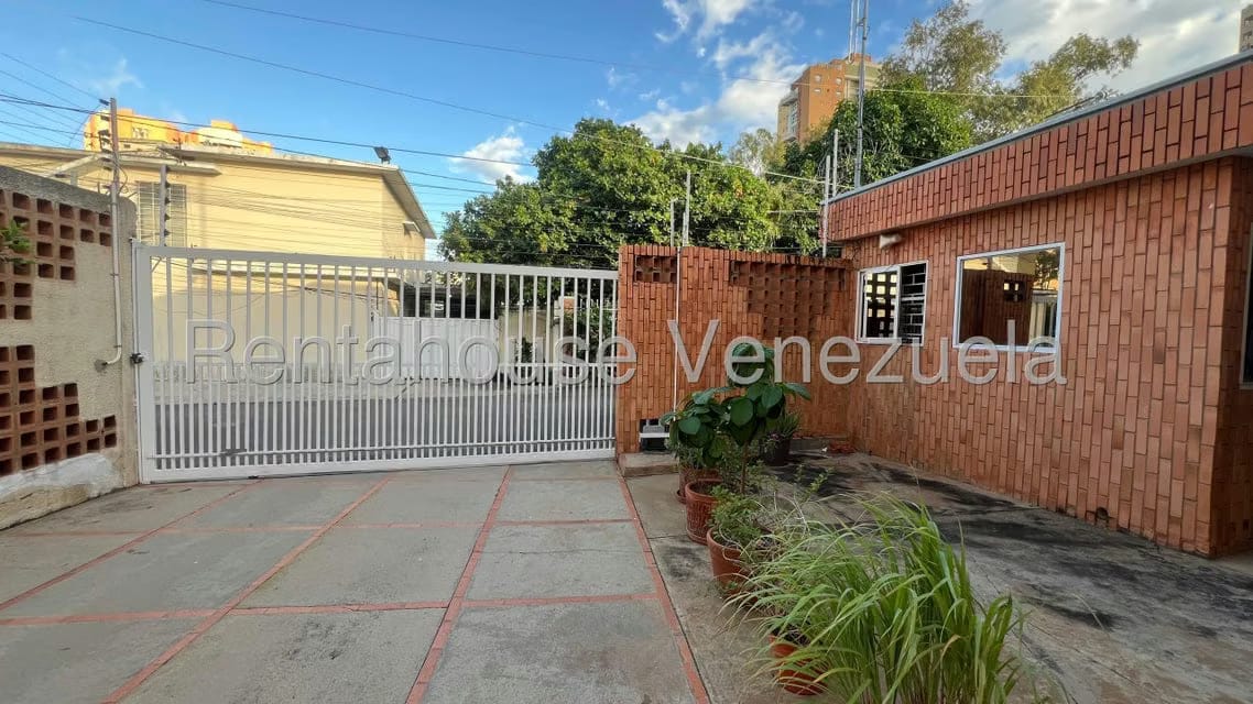 Comercial (Edificio) en Alquiler en Las Mercedes, Zulia - 4
