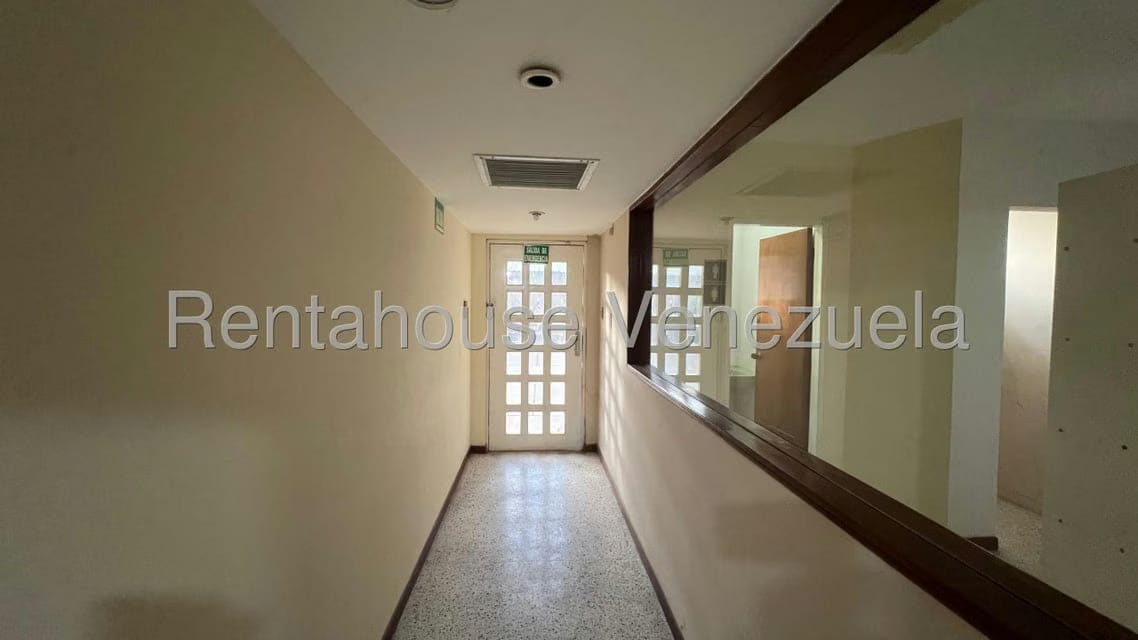 Comercial (Edificio) en Alquiler en Las Mercedes, Zulia - 9
