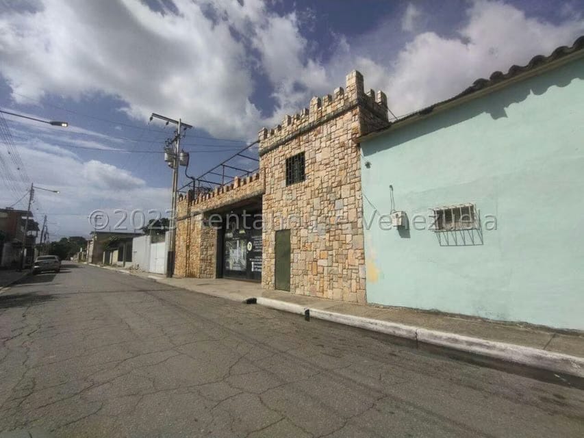 Terreno (Comercial) en Venta en Centro Palo Negro, Aragua