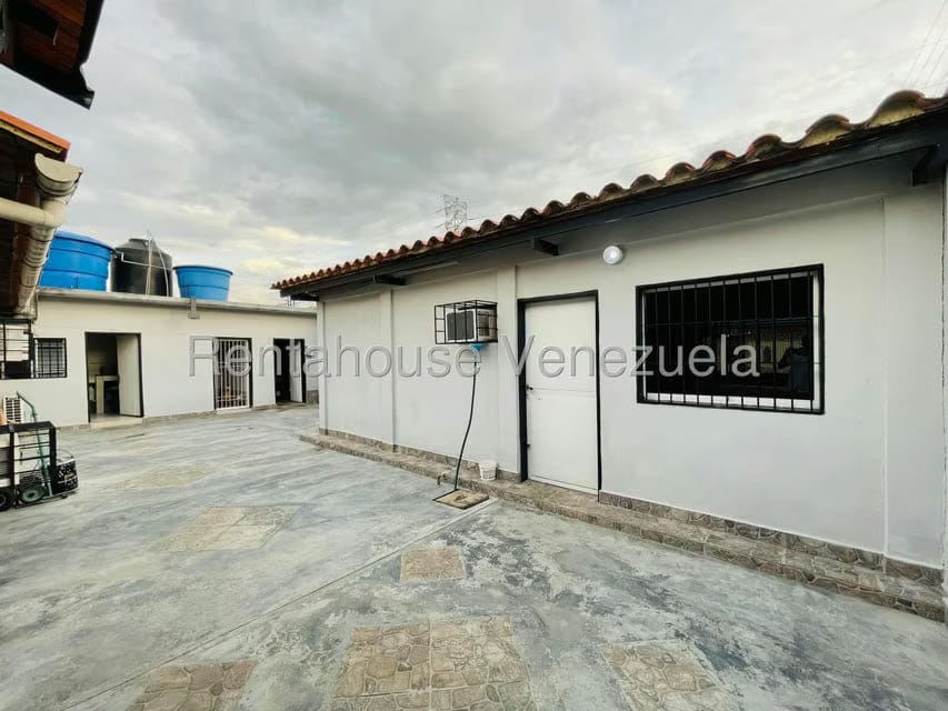 Casa (1 Nivel) en Venta en La Fontana, Aragua - 32