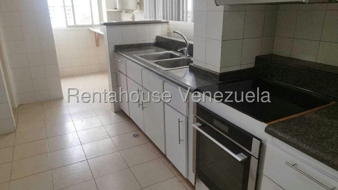 Apartamento (1 Nivel) en Venta en La Urbina, Distrito Metropolitano - 27