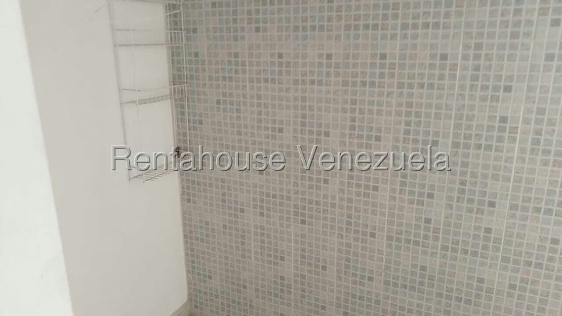 Apartamento (1 Nivel) en Venta en La Urbina, Distrito Metropolitano - 34