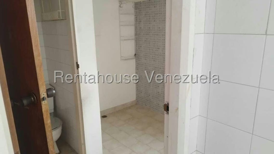 Apartamento (1 Nivel) en Venta en La Urbina, Distrito Metropolitano - 36