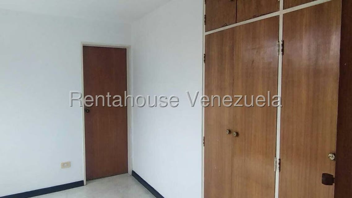 Apartamento (1 Nivel) en Venta en La Urbina, Distrito Metropolitano - 37