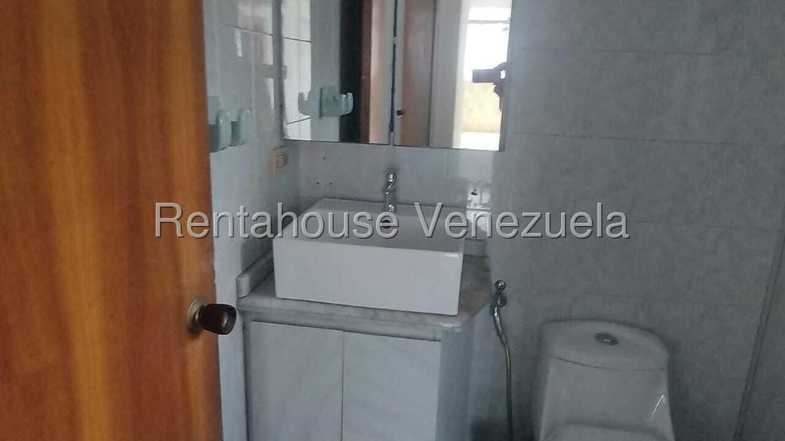 Apartamento (1 Nivel) en Venta en La Urbina, Distrito Metropolitano - 58
