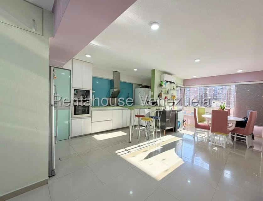 Apartamento (1 Nivel) en Venta en Mariperez, Distrito Metropolitano - 3