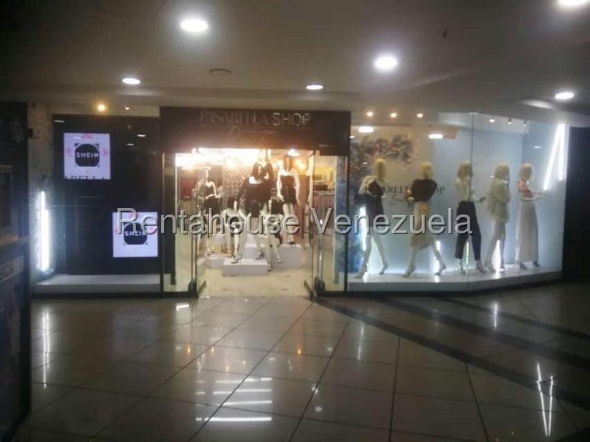 Comercial (Local Comercial) en Venta en El Recreo, Distrito Metropolitano - 2