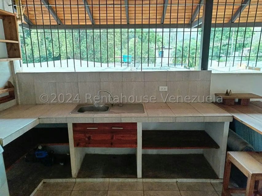 Comercial (Local Comercial) en Alquiler en El Limon, Aragua - 17