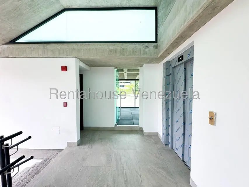 Comercial (Edificio) en Venta en Los Naranjos de Las Mercedes, Distrito Metropolitano - 4