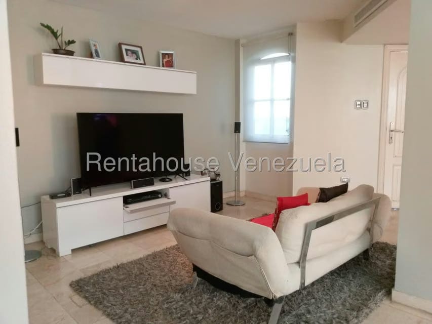 Townhouse (1 Nivel) en Venta en Avenida Milagro Norte, Zulia - 13