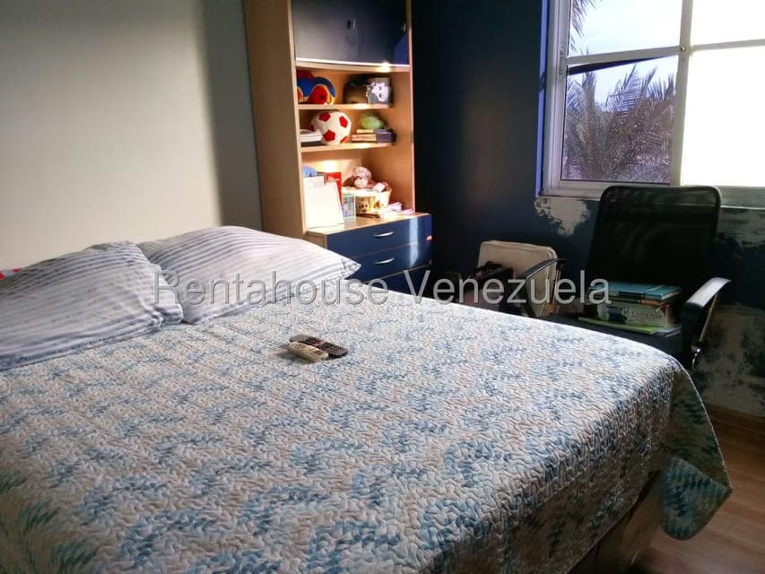 Townhouse (1 Nivel) en Venta en Avenida Milagro Norte, Zulia - 38