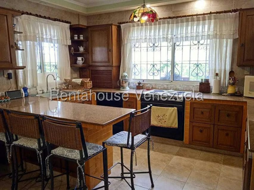 Casa (1 Nivel) en Venta en La Lago, Zulia - 5